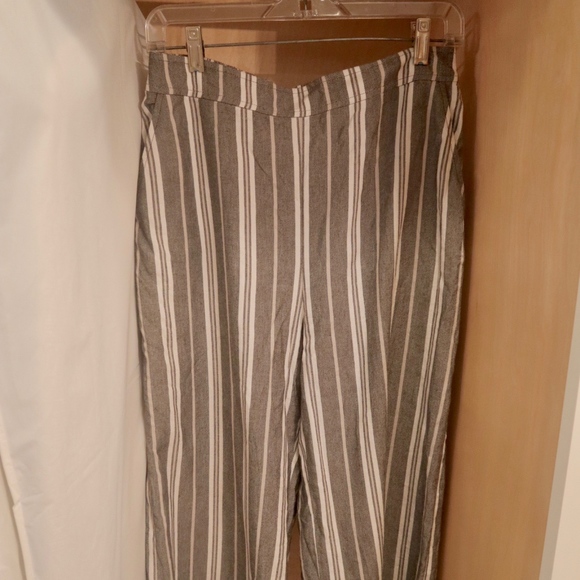 Nordstrom Pants - Wide Legged Pants Nordstrom Pants - Wide Legged Pants